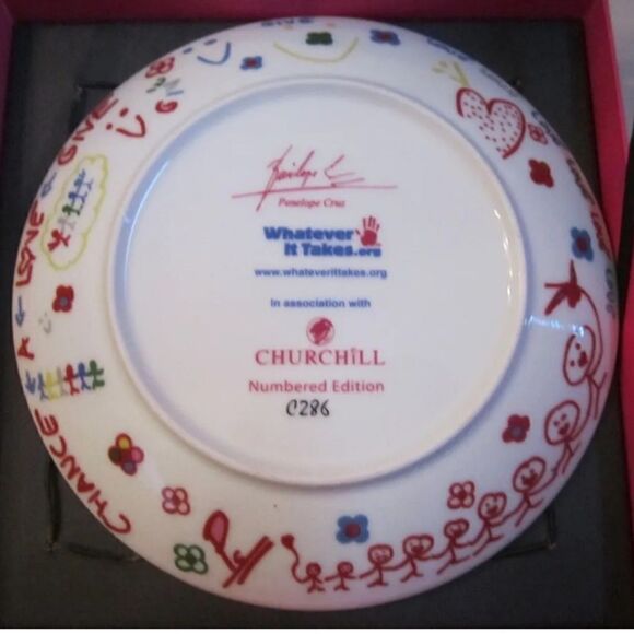 Penelope Cruz Artwork Mother’s Day Plate Whatever It Takes Whateverittakes.org. - Picture 9 of 9